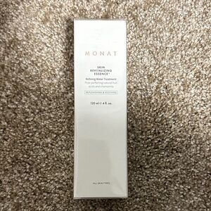 Monat- Skin Revitalizing Essence